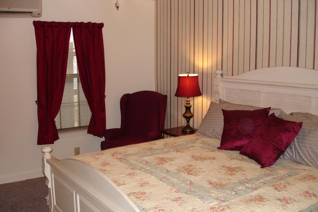 The Lattice Inn Монтгомері Номер фото